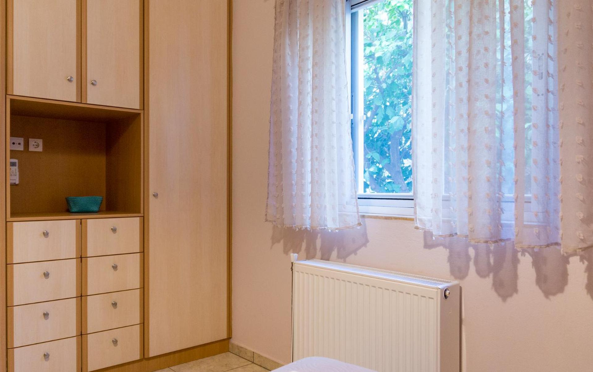 Vakakis-Me Apartments Palaiochora Ngoại thất bức ảnh