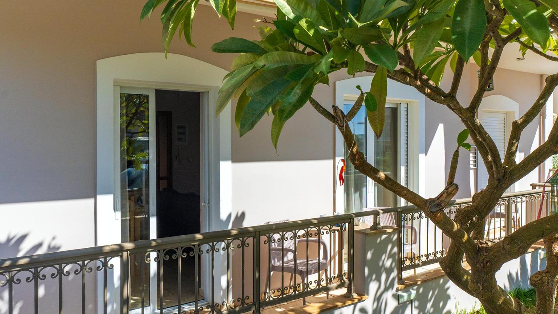 Vakakis-Me Apartments Palaiochora Ngoại thất bức ảnh