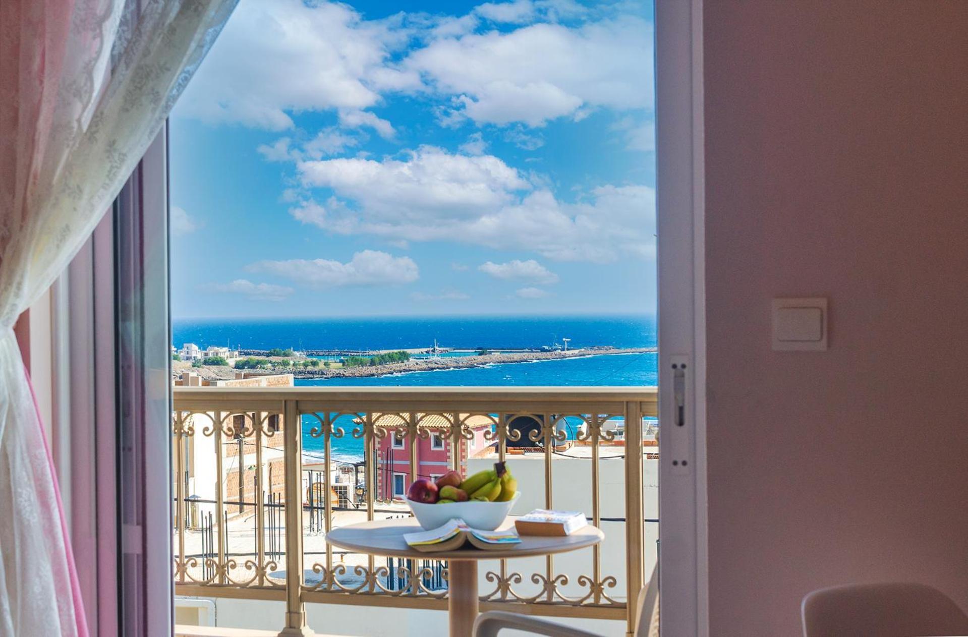 Vakakis-Me Apartments Palaiochora Ngoại thất bức ảnh
