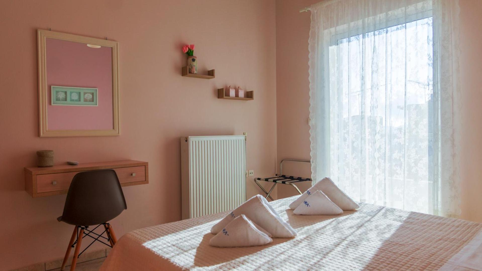 Vakakis-Me Apartments Palaiochora Ngoại thất bức ảnh