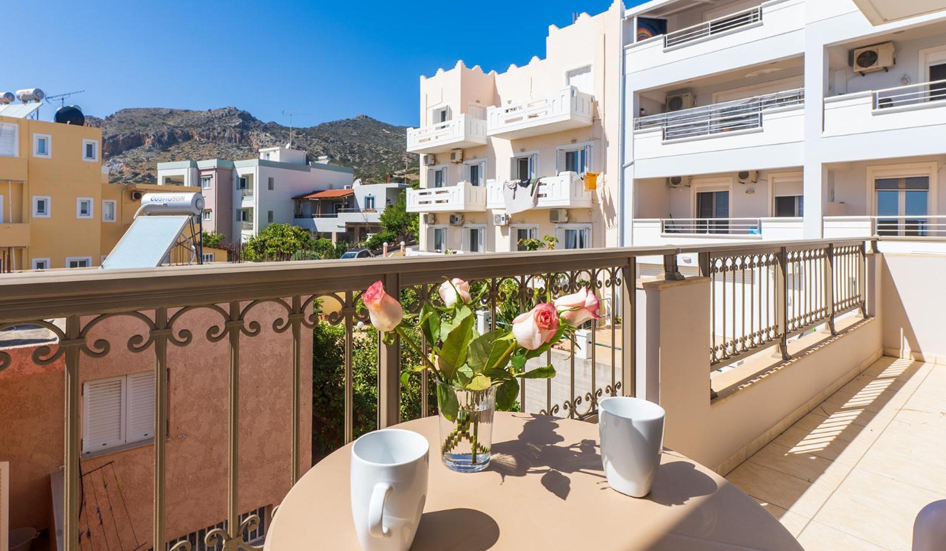 Vakakis-Me Apartments Palaiochora Ngoại thất bức ảnh